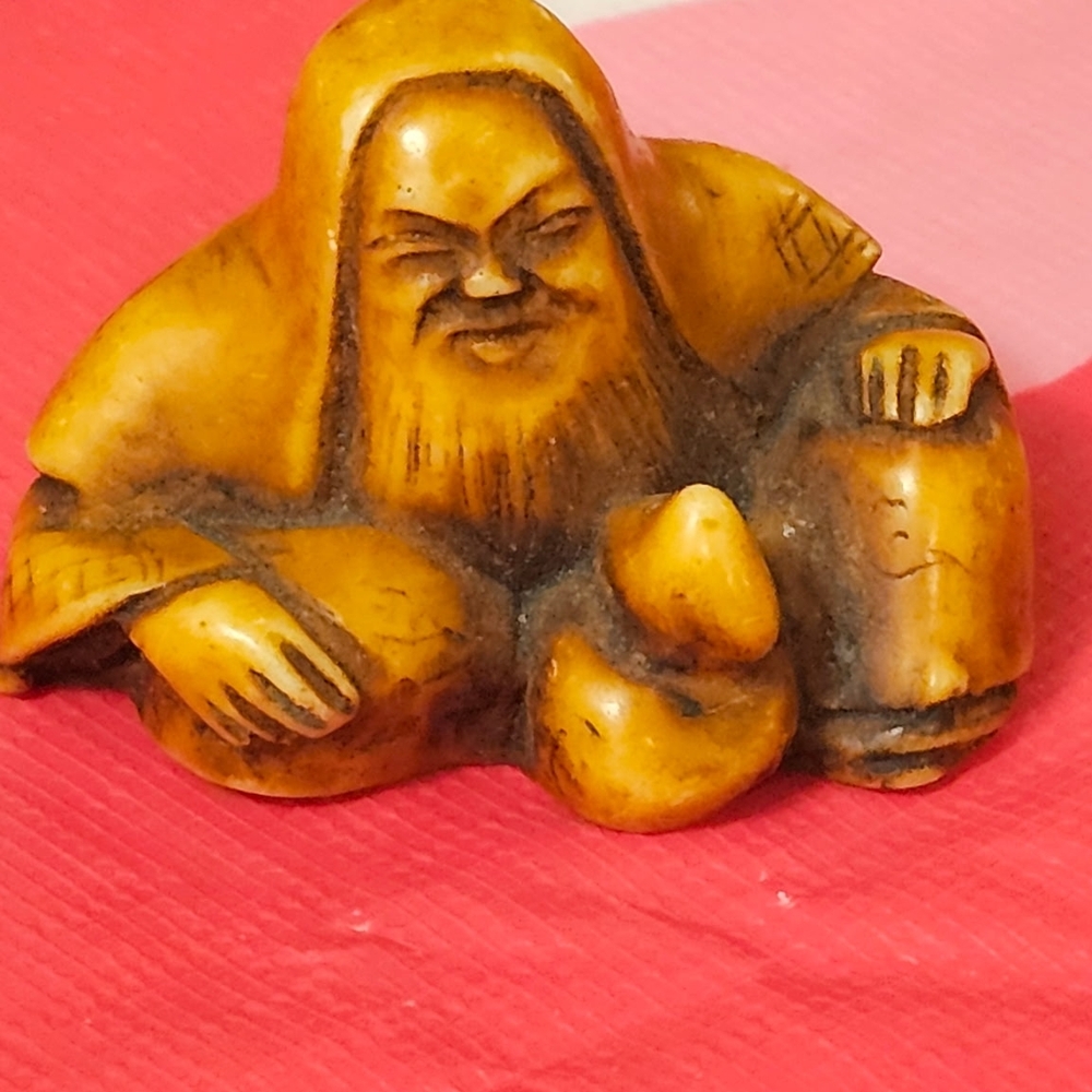 Handcrafted IVORY-RESIN Figurine